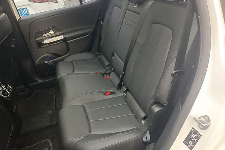 Used Mercedes-Benz GLB 2023 GLB 220 Sport Edition Left Rear Seat