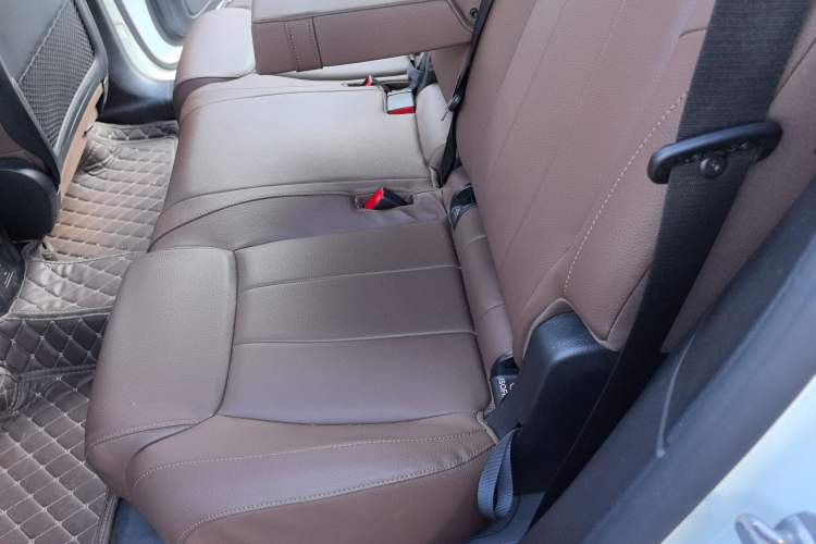 Used Mercedes-Benz GLB 2023 GLB 220 Sport Edition Left Rear Seat