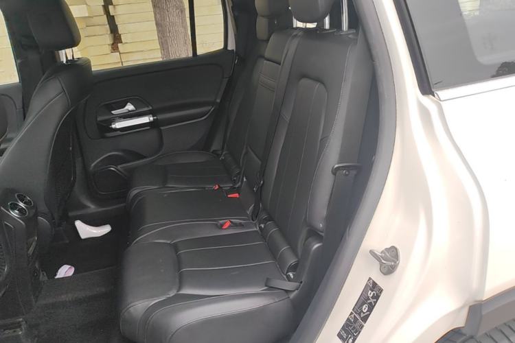 Used Mercedes-Benz GLB 2023 GLB 200 Fashion Model Left Rear Seat