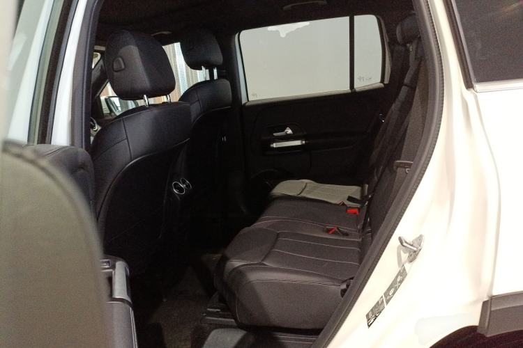 Used Mercedes-Benz GLB 2023 Refresh GLB 200 Fashion Edition Left Rear Seat