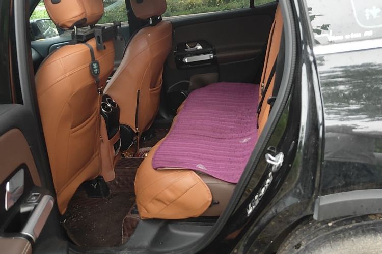 Used Mercedes-Benz GLB 2023 GLB 220 Fashion Model Left Rear Seat