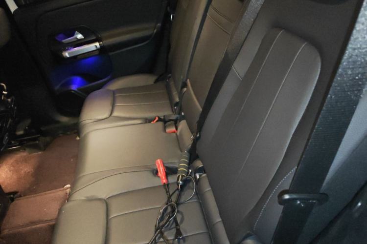 Used Mercedes-Benz GLB 2023 GLB 220 Fashion Model Left Rear Seat