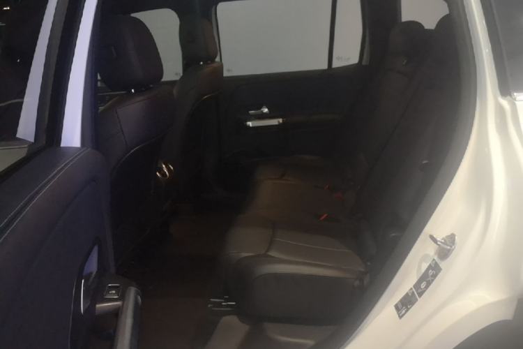 Used Mercedes-Benz GLB 2023 GLB 220 Fashion Model Left Rear Seat