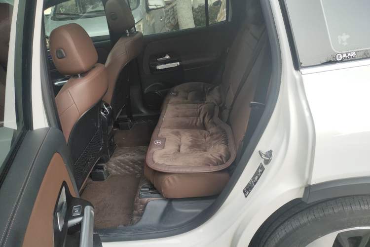 Used Mercedes-Benz GLB 2023 GLB 220 Fashion Model Left Rear Seat