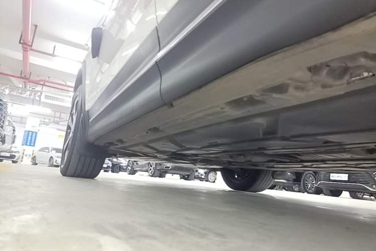 Used Mercedes-Benz GLB 2023 GLB 220 Fashion Model Left Side Sill