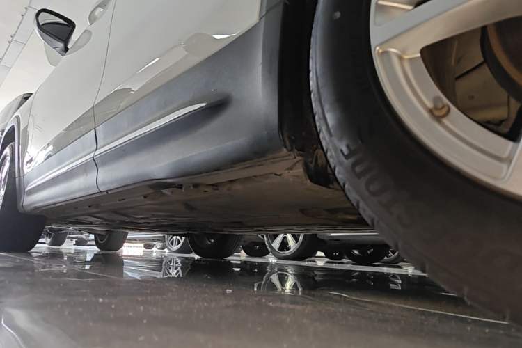Used Mercedes-Benz GLB 2023 GLB 200 Dynamic Edition Left Side Sill