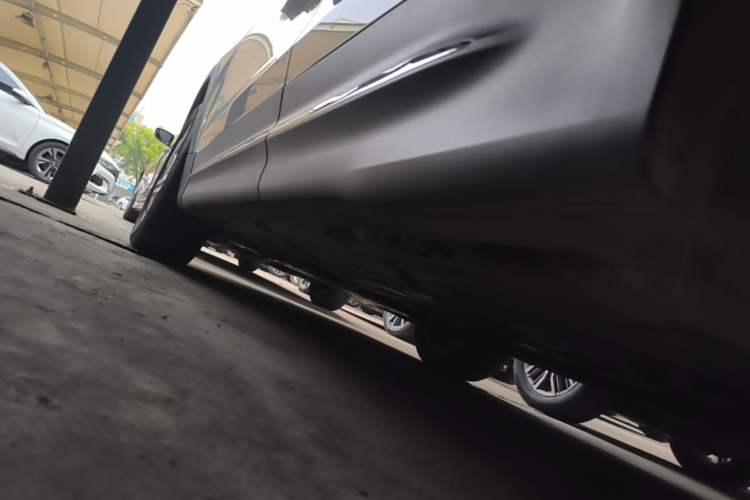 Used Mercedes-Benz GLB 2023 GLB 220 Sport Edition Left Side Sill