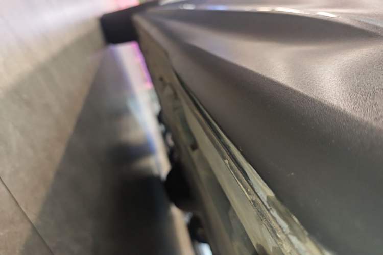 Used Mercedes-Benz GLB 2023 GLB 220 Fashion Model Left Side Sill