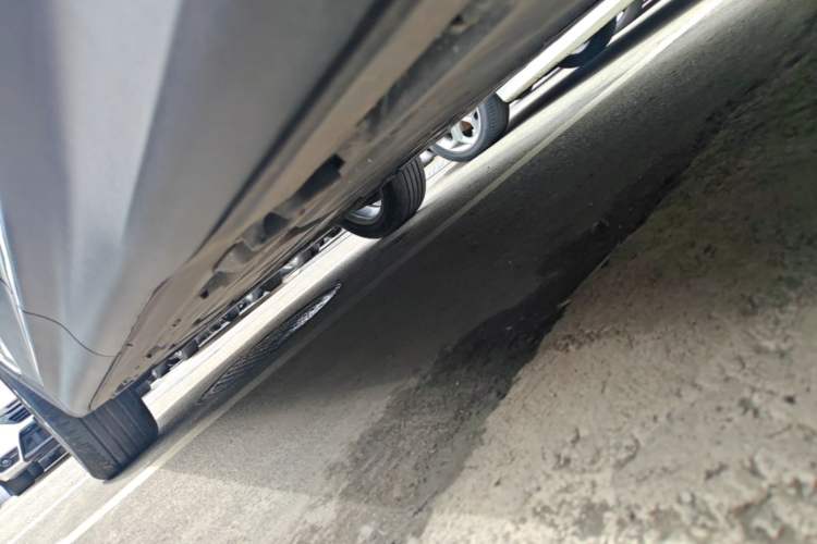 Used Mercedes-Benz GLB 2023 GLB 220 Sport Edition Left Side Sill