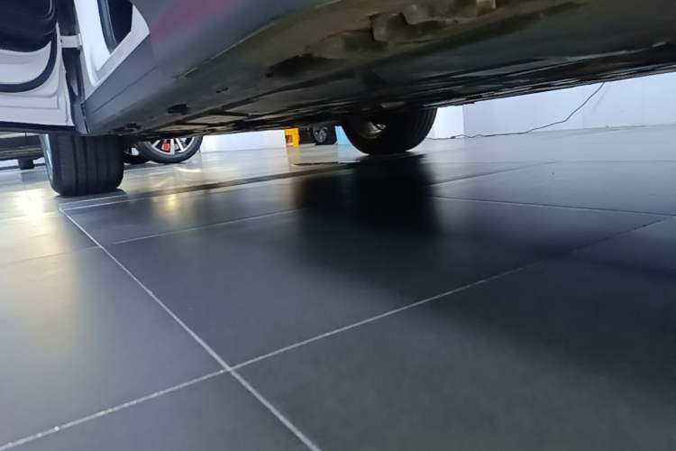 Used Mercedes-Benz GLB 2023 GLB 220 Sport Edition Left Side Sill