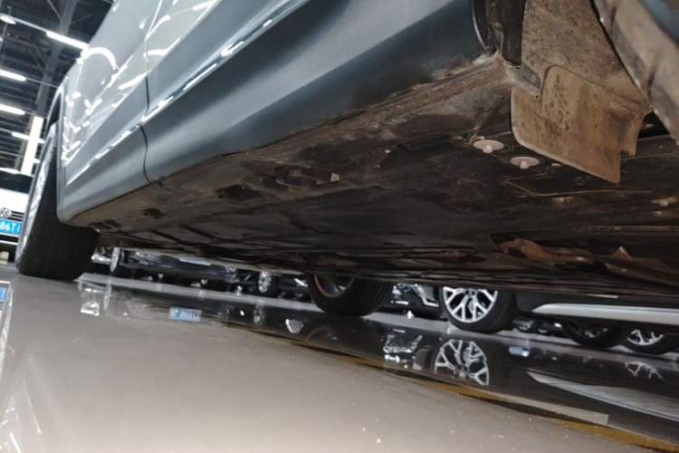Used Mercedes-Benz GLB 2023 GLB 220 Sport Edition Left Side Sill