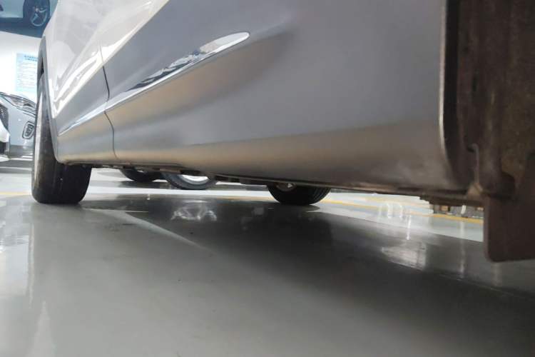 Used Mercedes-Benz GLB 2023 GLB 200 Dynamic Edition Left Side Sill