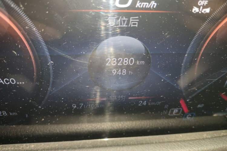 Used Mercedes-Benz GLB 2023 GLB 220 Fashion Model Odometer Close Up