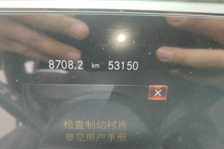 Used Mercedes-Benz GLB 2023 GLB 220 Sport Edition Odometer Close Up