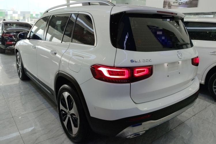 Used Mercedes-Benz GLB 2023 GLB 220 Fashion Model Rear Left 45 Deg