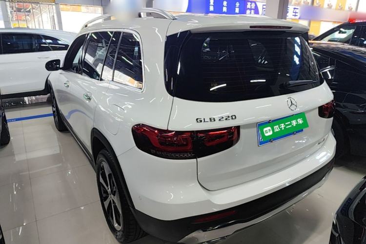 Used Mercedes-Benz GLB 2023 GLB 220 Fashion Model Rear Left 45 Deg