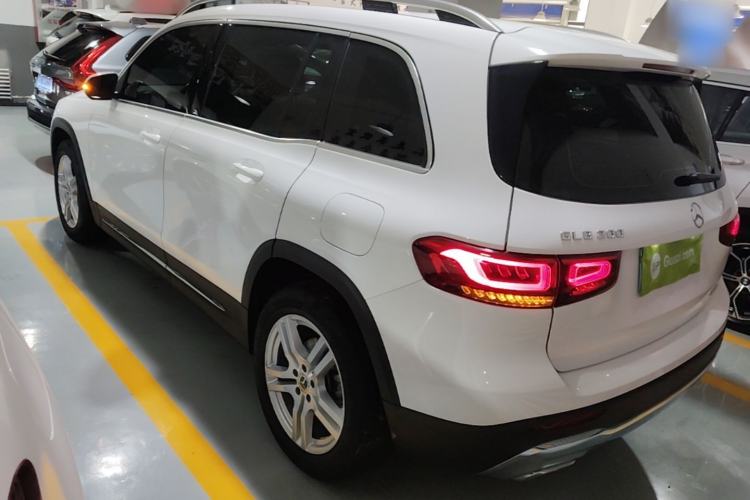 Used Mercedes-Benz GLB 2023 GLB 200 Dynamic Edition Rear Left 45 Deg