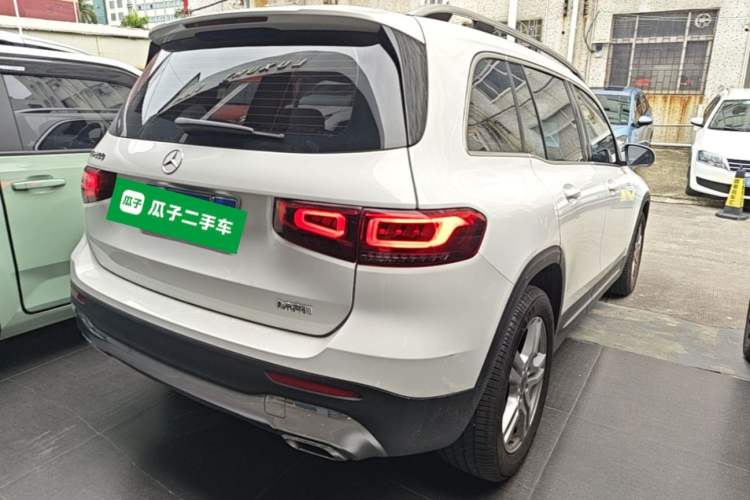 Used Mercedes-Benz GLB 2023 GLB 200 Dynamic Edition Rear Right 45 Deg