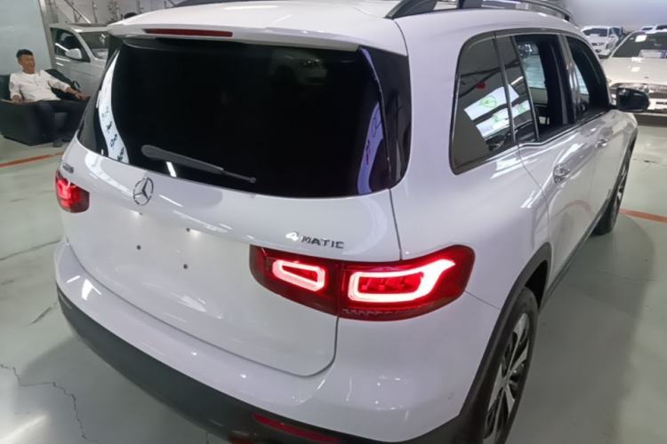 Used Mercedes-Benz GLB 2023 GLB 220 4MATIC Rear Right 45 Deg