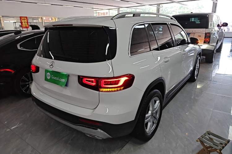 Used Mercedes-Benz GLB 2023 GLB 200 Dynamic Edition Rear Right 45 Deg