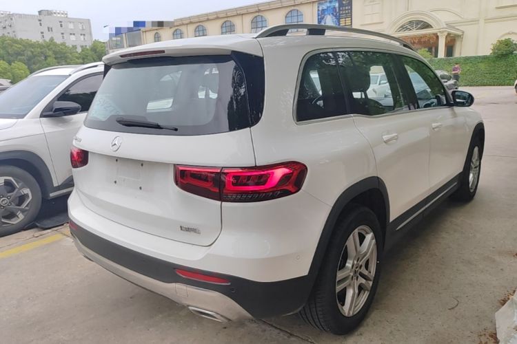 Used Mercedes-Benz GLB 2023 GLB 200 Fashion Model Rear Right 45 Deg