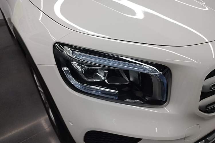 Used Mercedes-Benz GLB 2023 GLB 200 Fashion Model Right Front Headlight