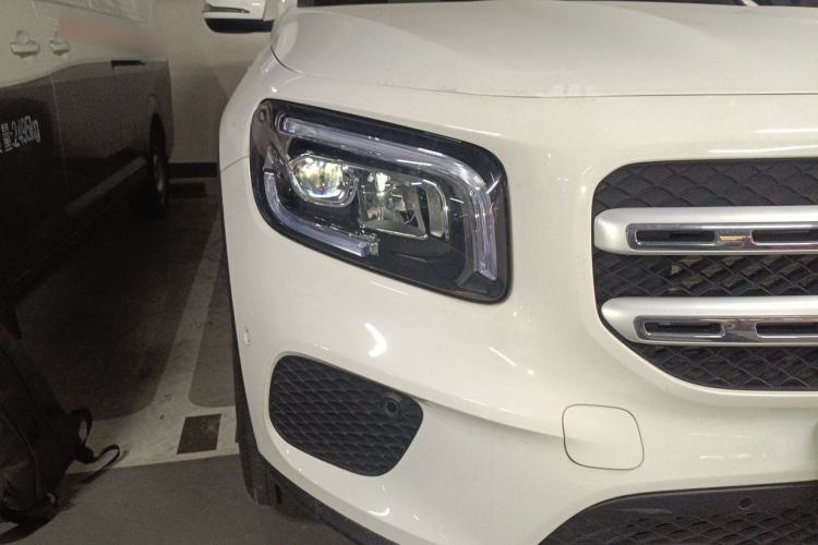 Used Mercedes-Benz GLB 2023 GLB 220 Sport Edition Right Front Headlight