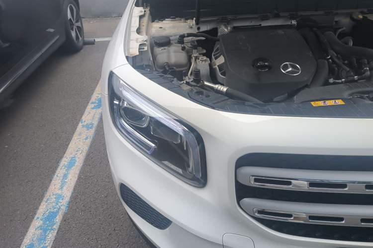 Used Mercedes-Benz GLB 2023 GLB 200 Dynamic Edition Right Front Headlight