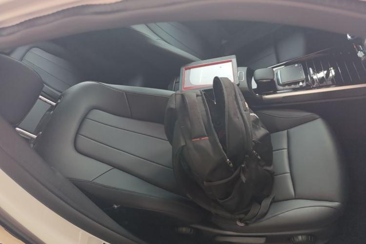 Used Mercedes-Benz GLB 2023 Refreshed GLB 200 Dynamic Edition Right Front Seat