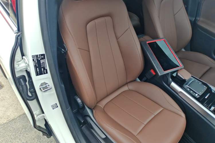 Used Mercedes-Benz GLB 2023 GLB 220 Sport Edition Right Front Seat