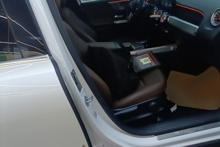 Used Mercedes-Benz GLB 2023 GLB 220 Sport Edition Right Front Seat