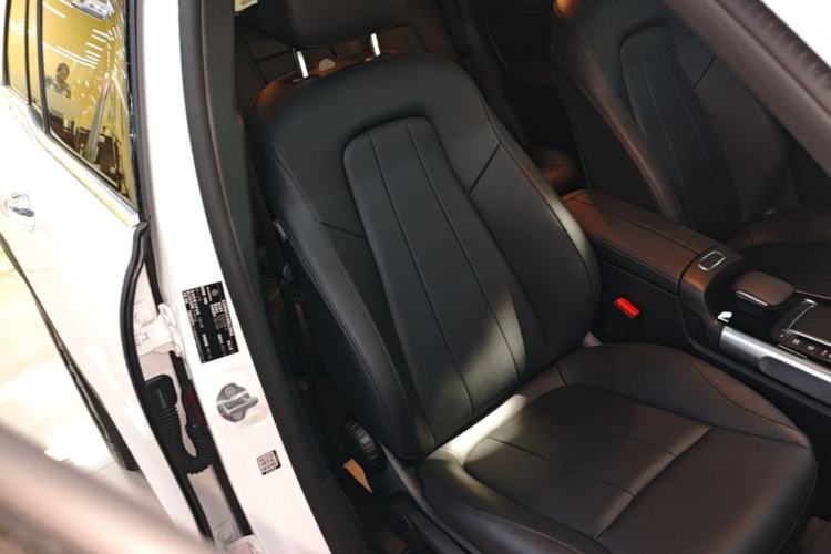 Used Mercedes-Benz GLB 2023 GLB 220 Sport Edition Right Front Seat