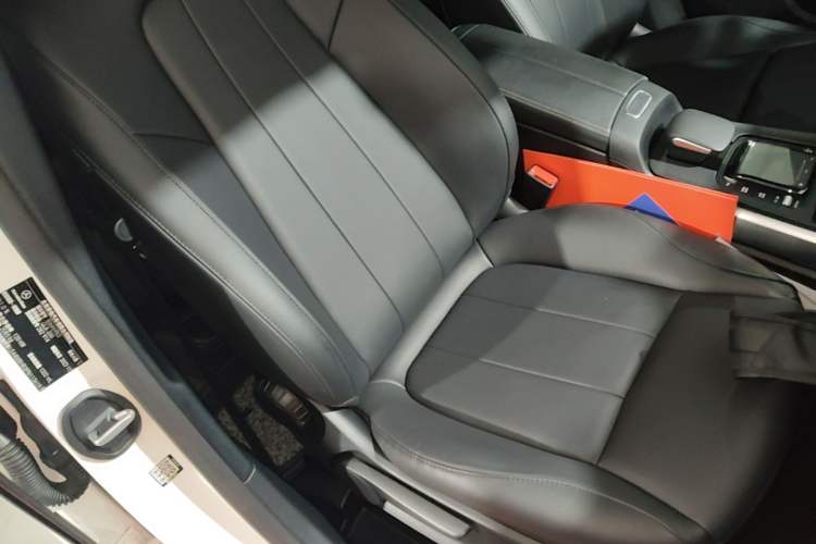 Used Mercedes-Benz GLB 2023 GLB 200 Dynamic Edition Right Front Seat