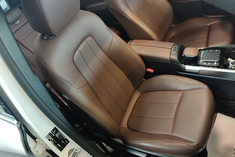 Used Mercedes-Benz GLB 2023 GLB 220 Sport Edition Right Front Seat