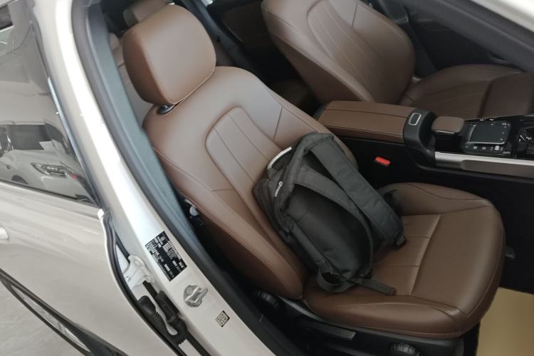 Used Mercedes-Benz GLB 2023 GLB 200 Fashion Model Right Front Seat