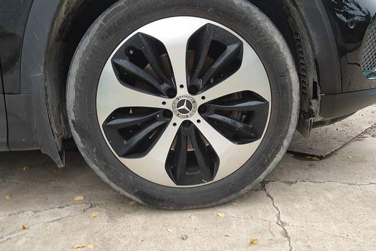 Used Mercedes-Benz GLB 2023 GLB 220 Fashion Model Right Front Wheel Hub