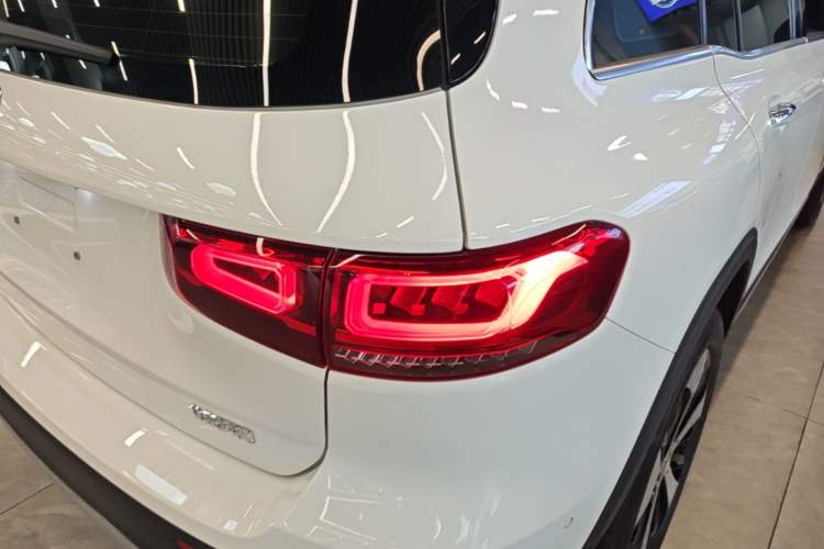 Used Mercedes-Benz GLB 2023 GLB 220 Fashion Model Right Rear Taillight