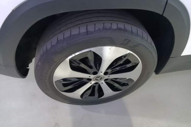 Used Mercedes-Benz GLB 2023 GLB 220 4MATIC Right Rear Wheel Hub