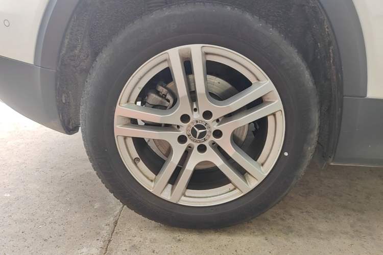 Used Mercedes-Benz GLB 2023 GLB 200 Fashion Model Right Rear Wheel Hub