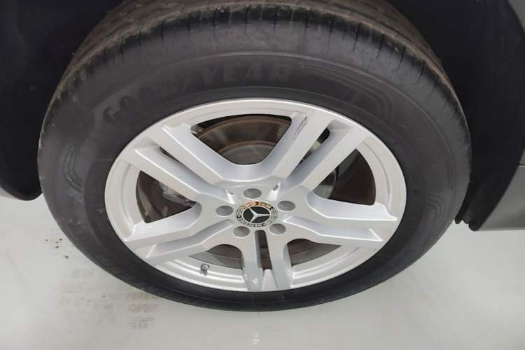 Used Mercedes-Benz GLB 2023 GLB 200 Dynamic Edition Right Rear Wheel Hub