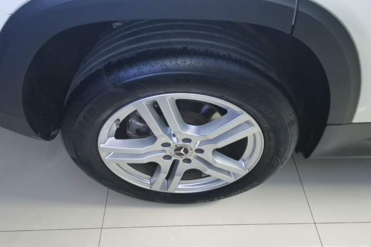 Used Mercedes-Benz GLB 2023 GLB 220 Sport Edition Right Rear Wheel Hub