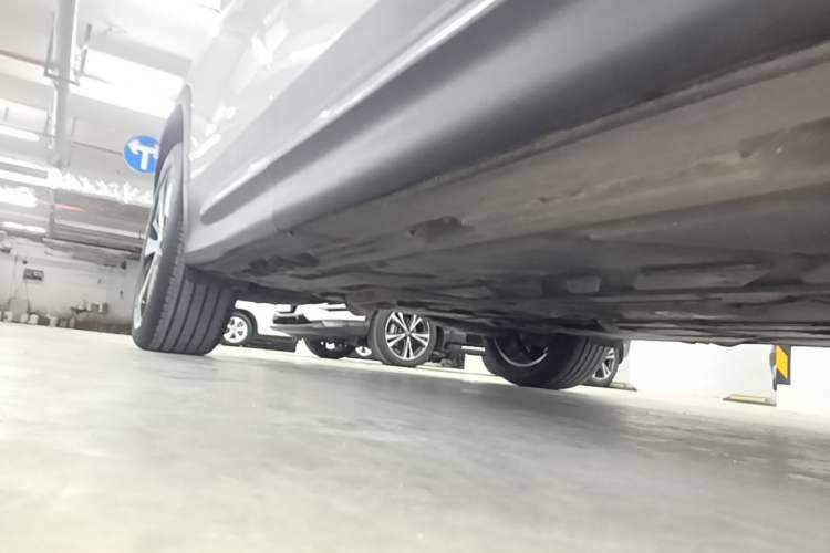 Used Mercedes-Benz GLB 2023 GLB 220 Fashion Model Right Side Sill