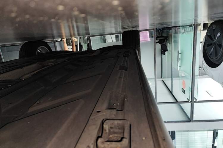 Used Mercedes-Benz GLB 2023 GLB 200 Dynamic Edition Right Side Sill