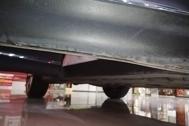 Used Mercedes-Benz GLB 2023 GLB 220 Fashion Model Right Side Sill