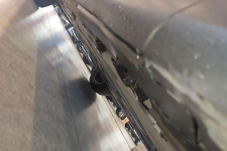 Used Mercedes-Benz GLB 2023 GLB 220 Fashion Model Right Side Sill