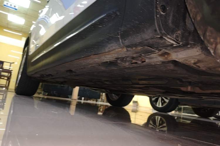 Used Mercedes-Benz GLB 2023 GLB 220 Sport Edition Right Side Sill