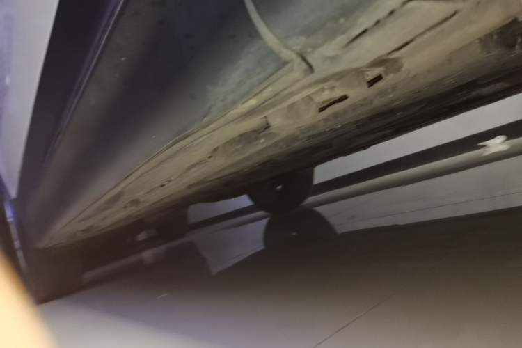 Used Mercedes-Benz GLB 2023 GLB 220 Sport Edition Right Side Sill