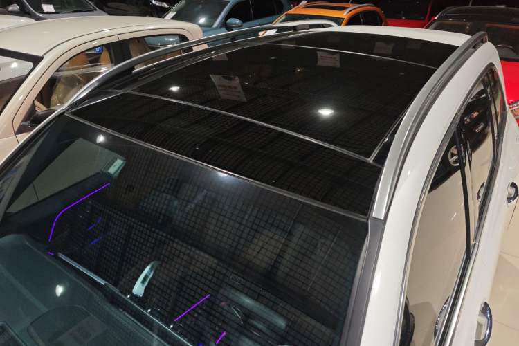 Used Mercedes-Benz GLB 2023 GLB 220 Fashion Model Roof