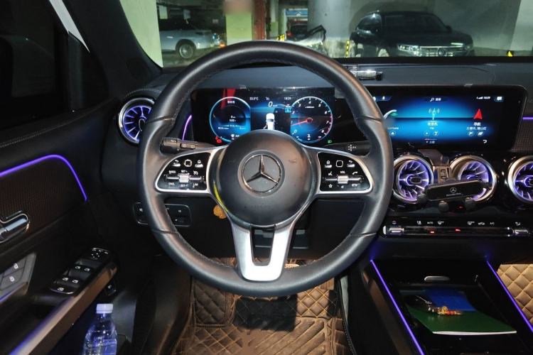 Used Mercedes-Benz GLB 2023 GLB 220 Sport Edition Steering Wheel