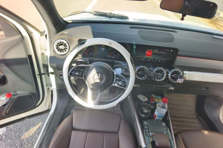 Used Mercedes-Benz GLB 2023 GLB 200 Fashion Model Steering Wheel